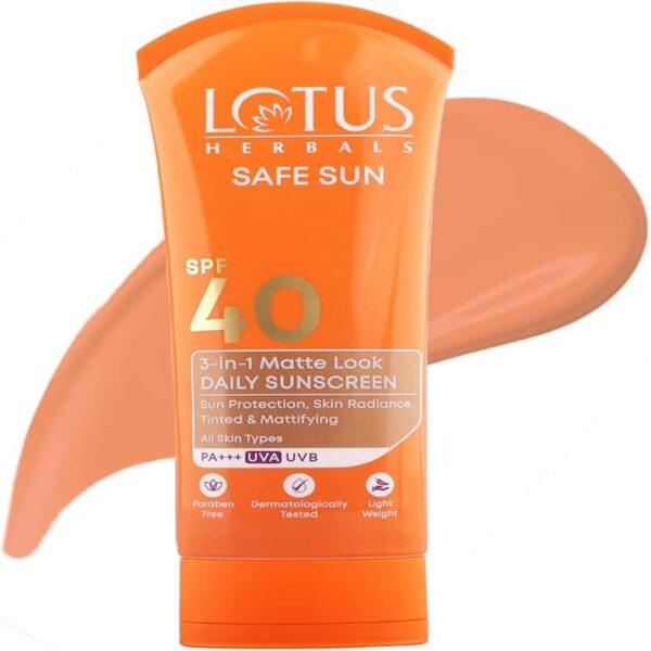 LOTUS SAFE SUN 3 IN 1 MATTE - LOOK DAILY SUNBLOCK PA+++ SPF-40, 50 GMS 2993